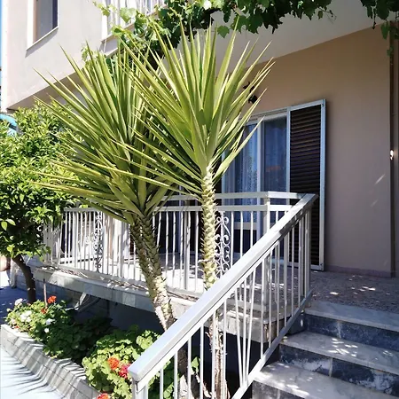 Apartment Sofia's Garden